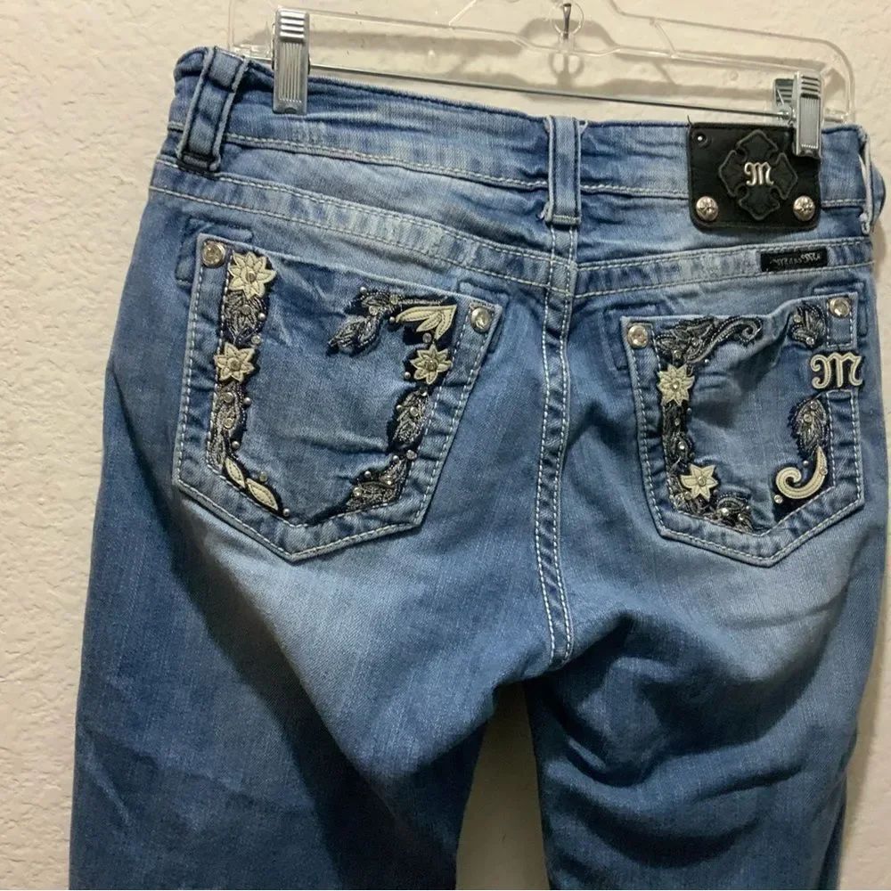 Miss Me Boyfriend Capri Denim Jeans Size 27 inseam 24.5”